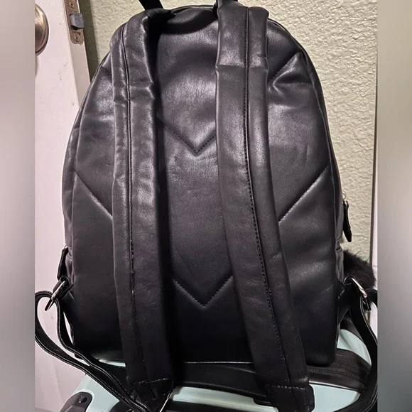 Backpack - Picture 2 of 3